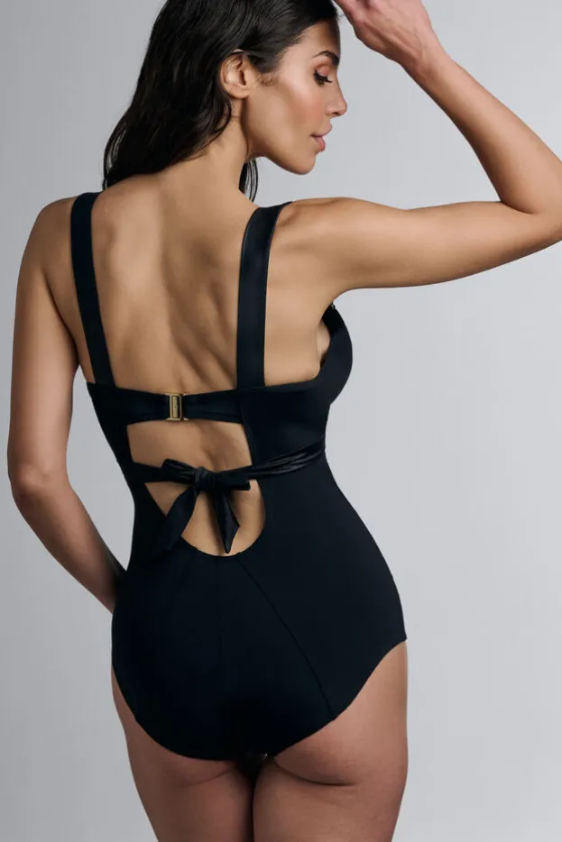 cache-coeur-plunge-balcony-bathing-suit