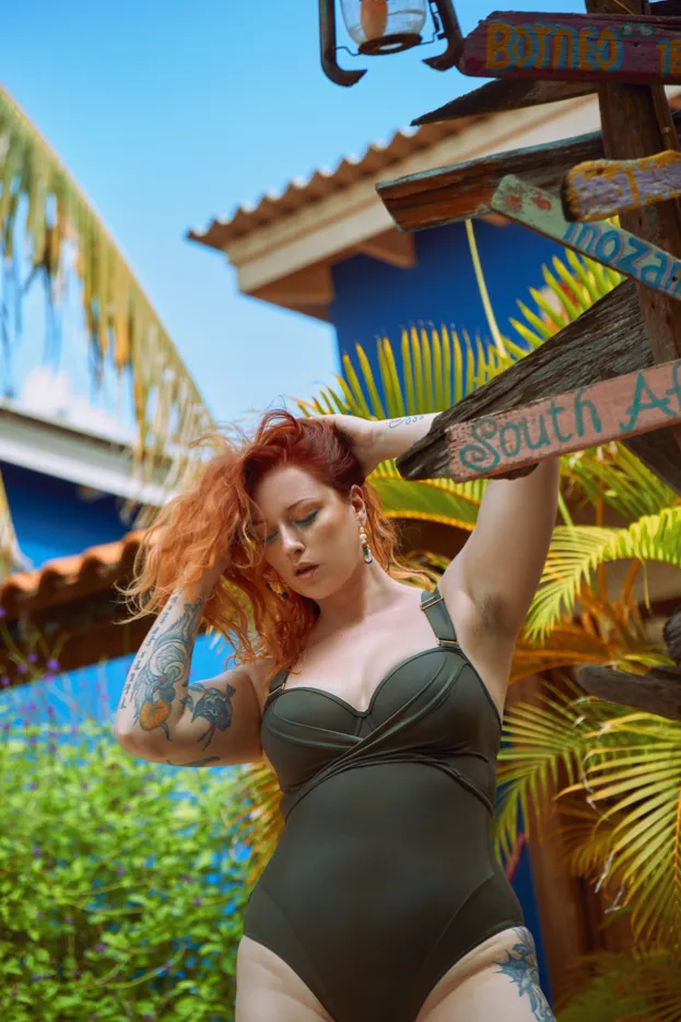 cache-coeur-plunge-balcony-bathing-suit