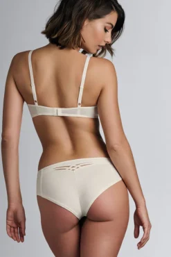dame-de-paris-balcony-bra