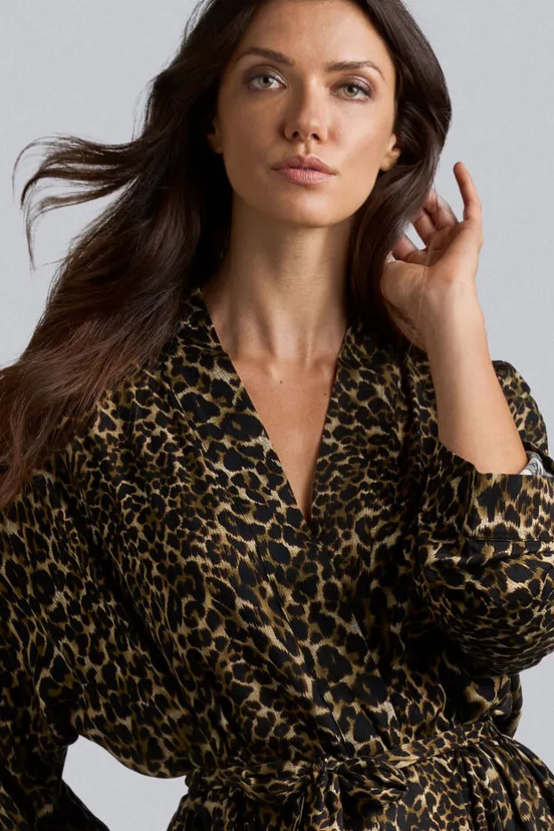 peekaboo-kimono