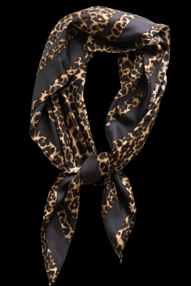 peekaboo-scarf