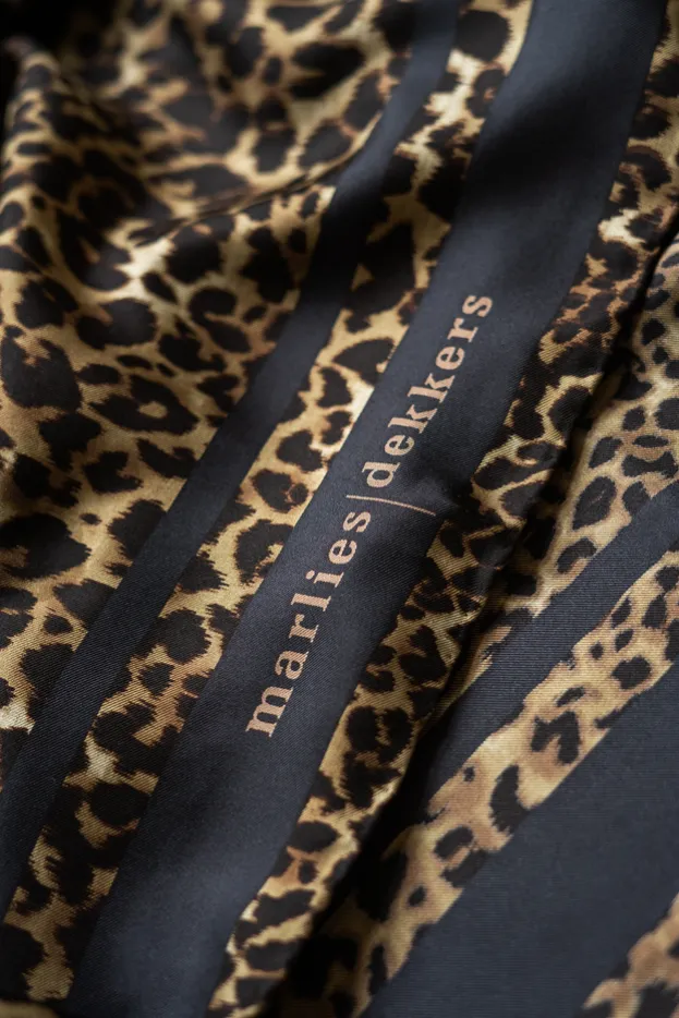 peekaboo-scarf