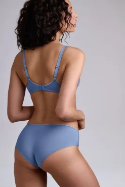 snowflake-balcony-bra